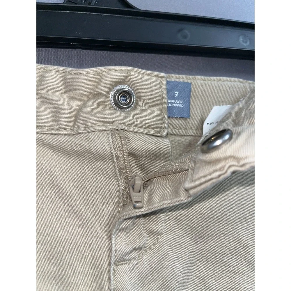 Old Navy Chino Shorts Girls 7 Beige Cotton Stretch Standard Fit Flat Front‎